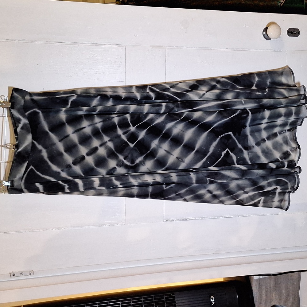 Lined mesh tie dye skirt